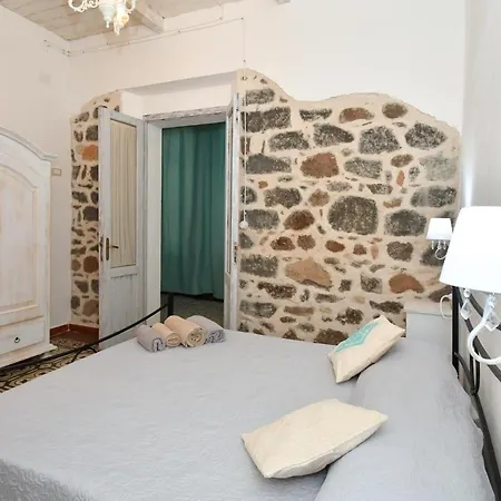 Sa Domo De Sos Massaios Orosei