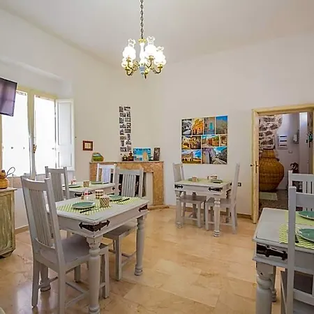 Sa Domo De Sos Massaios Bed and Breakfast Orosei