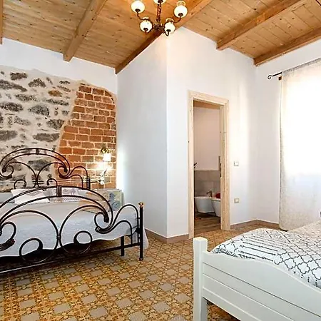 Bed and Breakfast Sa Domo De Sos Massaios 3*