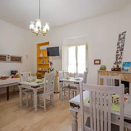 Bed and Breakfast Sa Domo De Sos Massaios Orosei