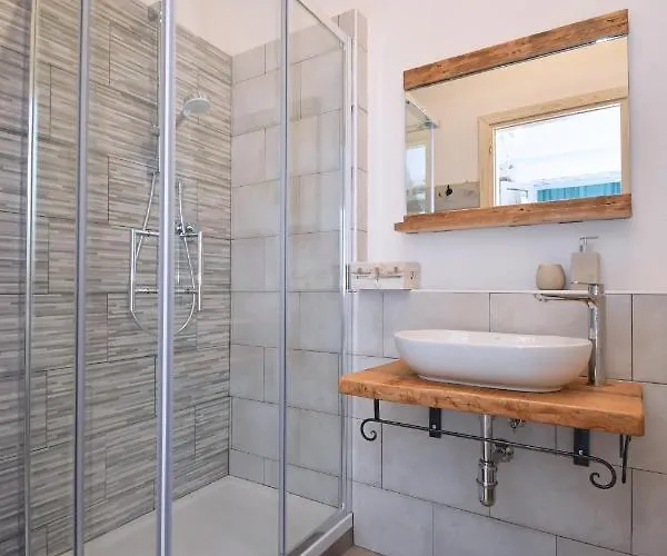 Sa Domo De Sos Massaios 奥罗塞伊