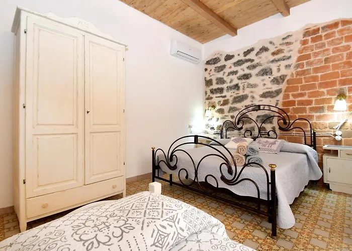 Sa Domo De Sos Massaios 奥罗塞伊