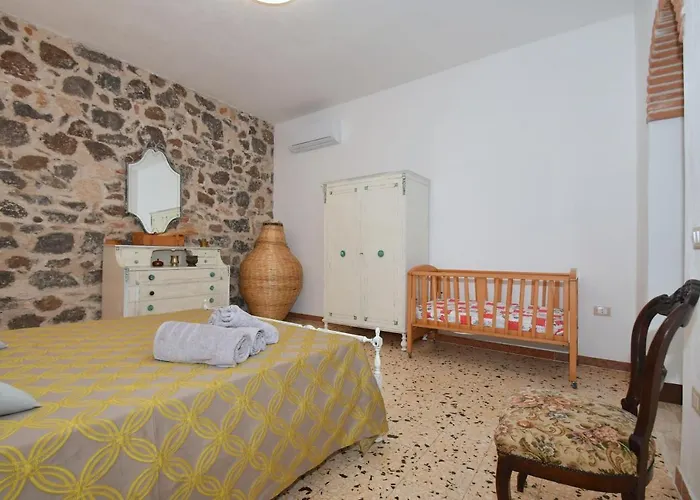 住宿加早餐酒店 Sa Domo De Sos Massaios 奥罗塞伊