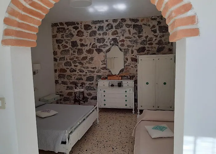 Sa Domo De Sos Massaios 奥罗塞伊